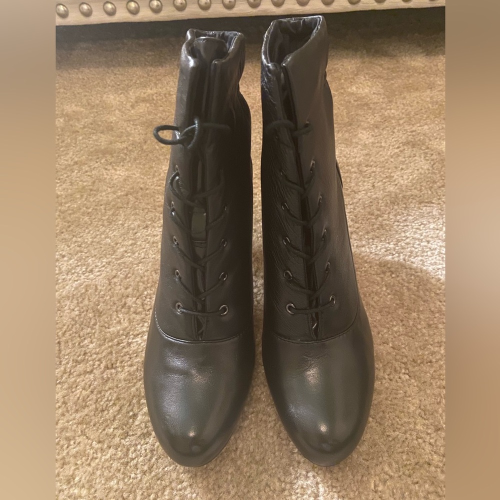 Anne Klein Elegant Black Lace-Up Boots